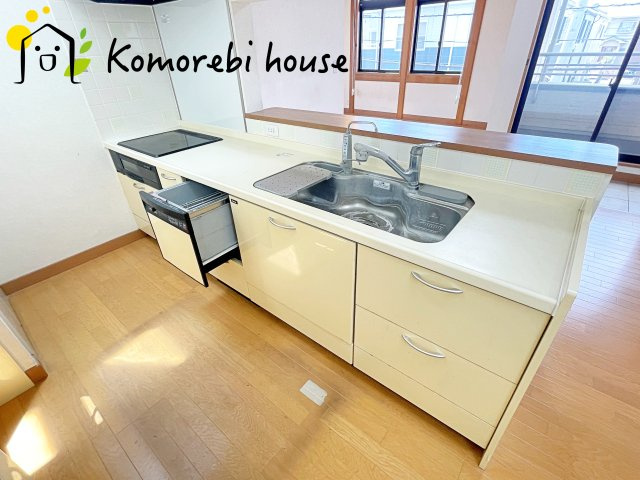 コンパクトなキッチンで掃除もラクラク