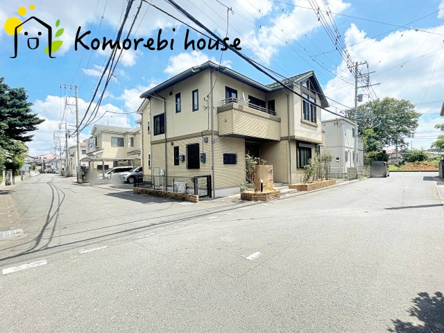 前面道路含む現地写真です