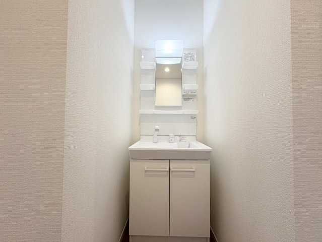 1階・2階にそれぞれ洗面台があるので忙しい朝にも便利です。