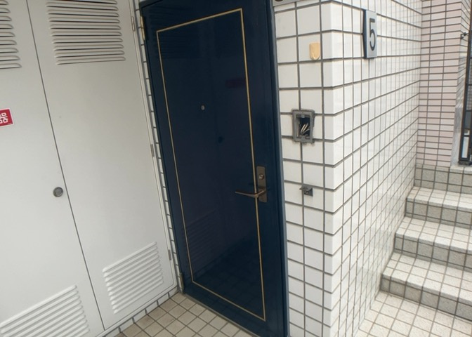 当然のことではありますが、オートロックやセンサーライト、ホームセキュリティーなどの防犯設備があれば、小さいお子様がいるご家庭も安心ですよね！まず物件購入の際は、防犯設備もチェックするようにしましょう。