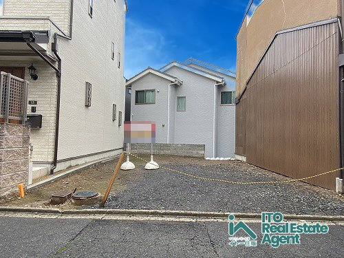 外観：326000168013