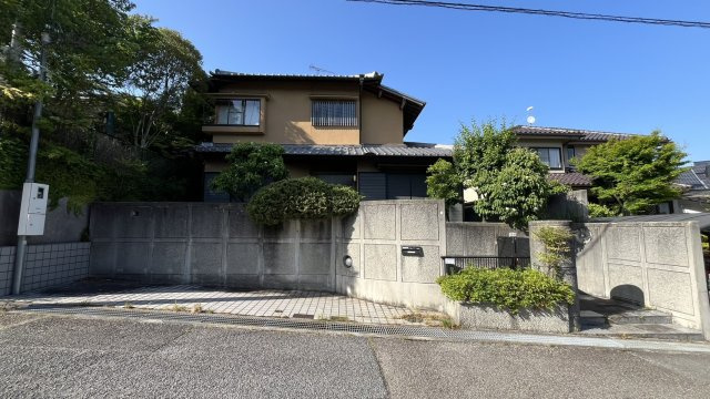 外観：328000654027