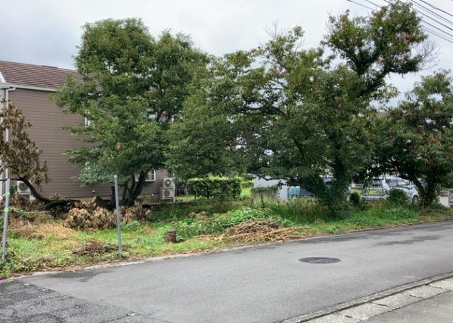 物件の詳細については、現地を見てわかること以外に、役所や法務局などで調べないとわからないことがあります。そのため、現地に行く場合は、もしこの物件を買ったらどのような生活ができるかをイメージしましょう。