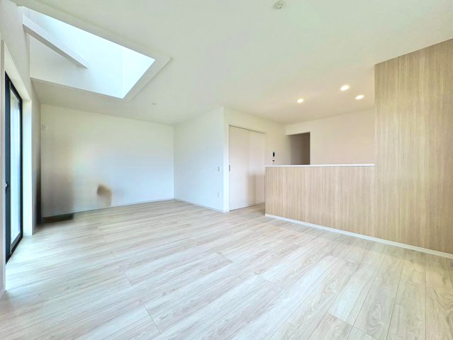 ゆったりとした広さで、ソファやダイニングセットも余裕をもって配置可能！