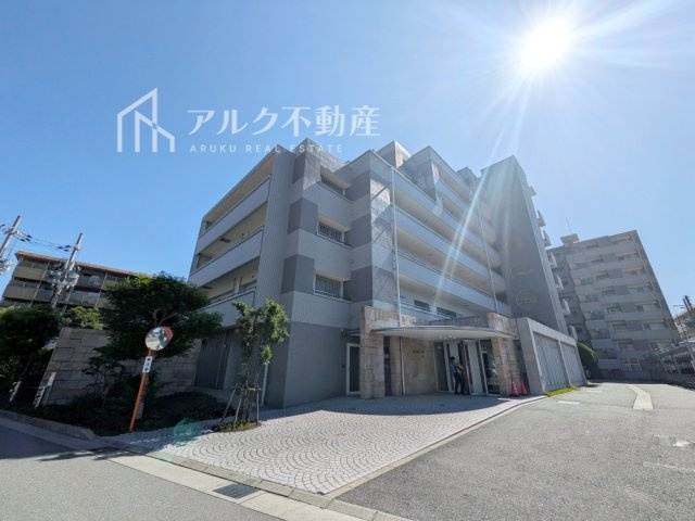 外観：328000690123