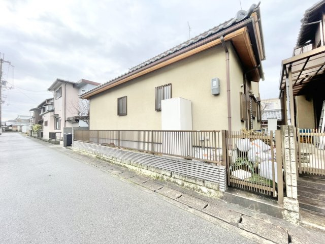 フレンドマートスマート能登川佐野店まで徒歩6分♪お散歩のついでにお買い物ができます！