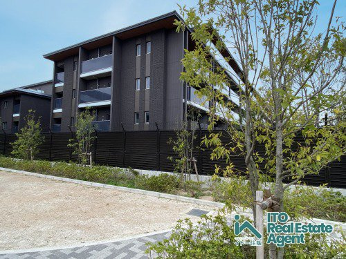 外観：326000240790