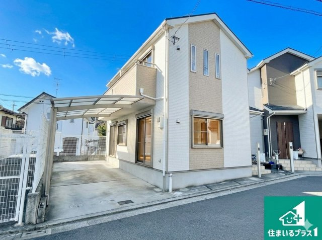 外観：327002204916