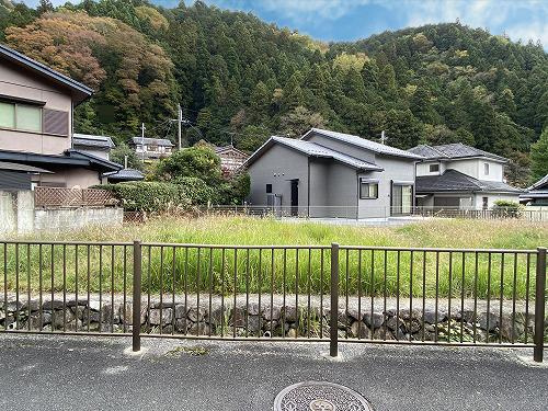 外観：326000198272