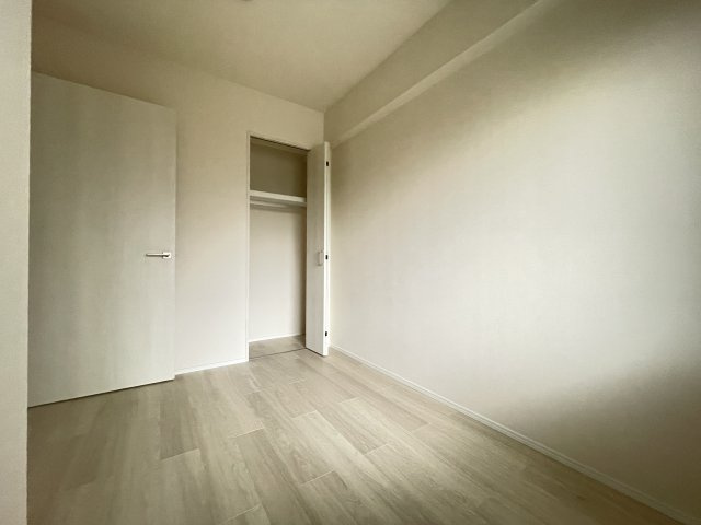 シンプルな洋室は、幅広い用途でお使いいただけます。　