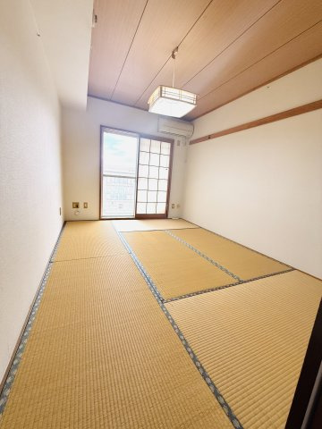 東側和室