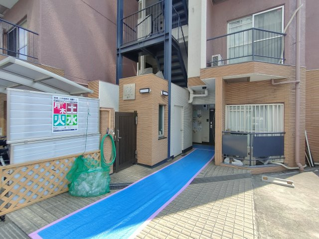 【エントランス】