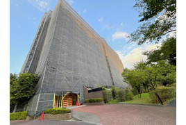 ライオンズヴィラッジオ5000の外観