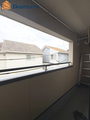 ●年中無休：当日予約可●急な雨でも安心の屋根付きバルコニー！お布団等もしっかり干せます♪
