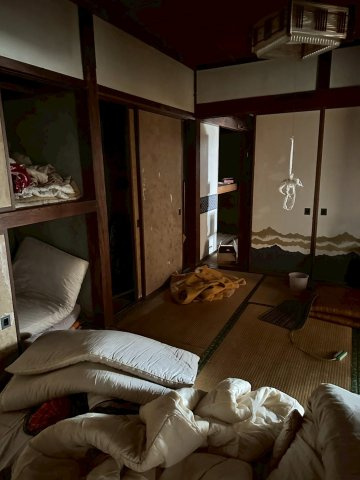 落ち着きある和空間。畳表替えやフローリング化も自在です。