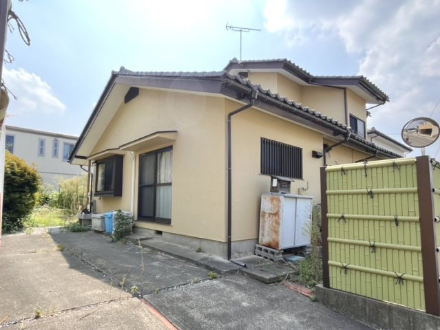 ■外観｜特徴のある個性的な住まいと美しい街並み、そして住みやすい環境を、ぜひ現地でご覧になりませんか。お気軽にお問合せください(^^)　　