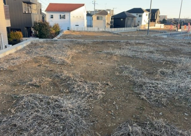 人が暮らすうえで日光は大切な要素となります。日当たりの良さは譲れないポイントですね。併せて近くに大きな建築物の建築予定がないか、あるいはそれが可能な土地が近くにないか事前に確認することもお勧めします。