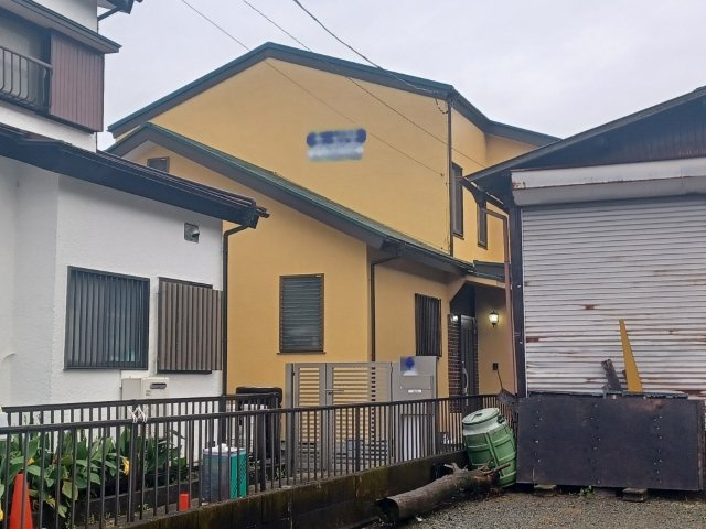省エネ給湯器とは従来型の給湯器より熱効率が高く、少ない燃料でたくさんのお湯を沸かすことが出来る高効率な給湯器のことを指します。また、省エネ給湯器には種類があり、利便性や効果なども様々です。　
