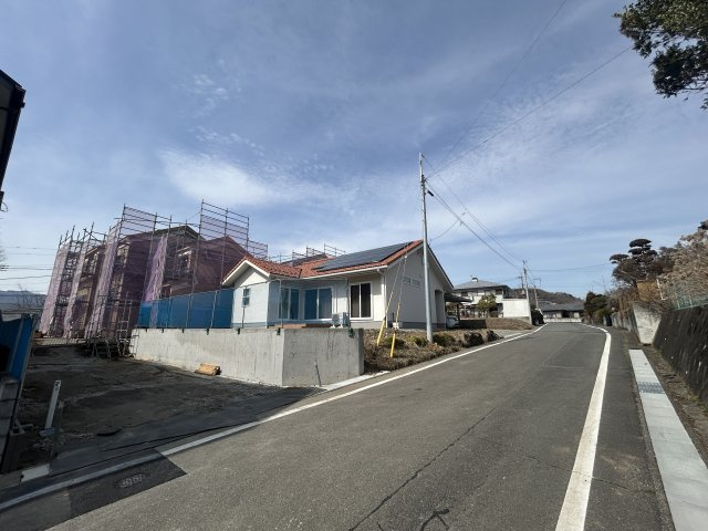 現地写真　東側接道幅員約5.9ｍ　