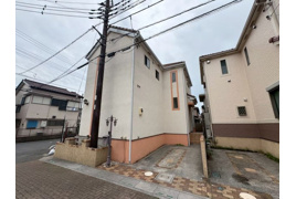 越谷市船渡　中古一戸建ての外観