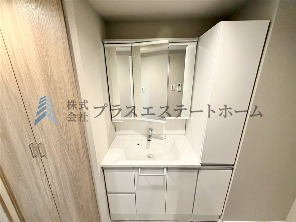 大型洗面器は、洗顔・洗髪はもちろん、つけ置き洗いなどにも便利です♪