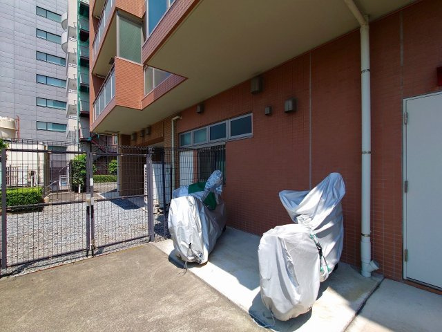 バイク置場