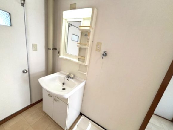 洗面化粧台です。