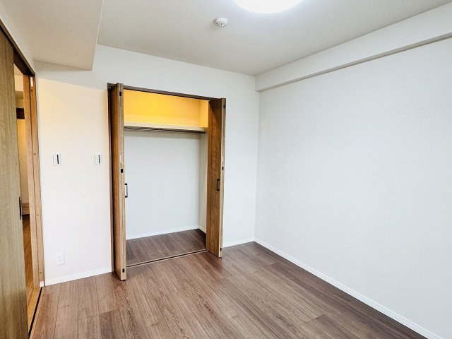 ～収納力の高いクローゼット完備～