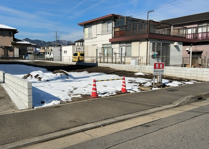 土地探しをしていると都市計画区域という言葉を目にすると思います。法律によって、都道府県知事や国土交通大臣が指定するエリアのことを指しており、都市計画区域は市街化区域と市街化調整区域に分けられています。