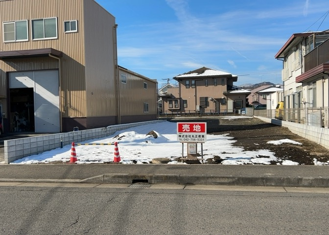 物件の詳細については、現地を見てわかること以外に、役所や法務局などで調べないとわからないことがあります。そのため、現地に行く場合は、もしこの物件を買ったらどのような生活ができるかをイメージしましょう。
