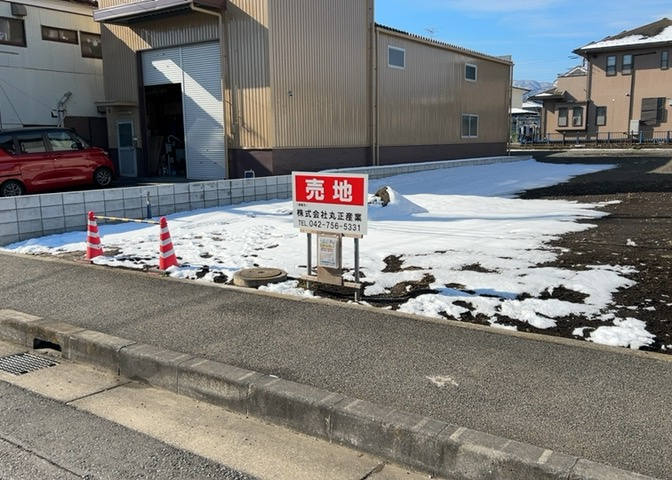 家を建てる前提で土地を探している場合、地盤の丈夫さは譲れない条件の一つです。地盤が脆弱だと追加工事が必要となります。また、過去に地盤沈下や液状化現象を起こした土地は、できるだけ避けた方がいいでしょう。