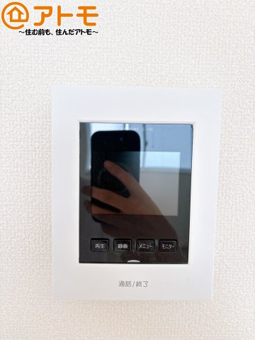TVモニター付きインターホンは訪問者を確認することができて、防犯性に優れています♪