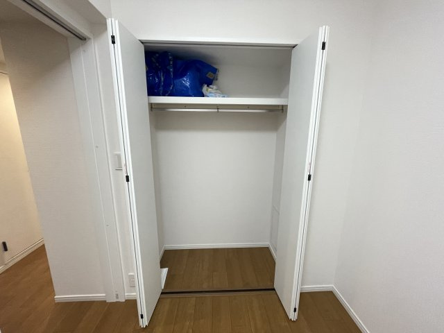 各居室に収納がついており、家族で使い分けしやすくなっています。　