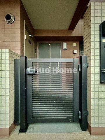 プライバシー性の高い専用ポーチ