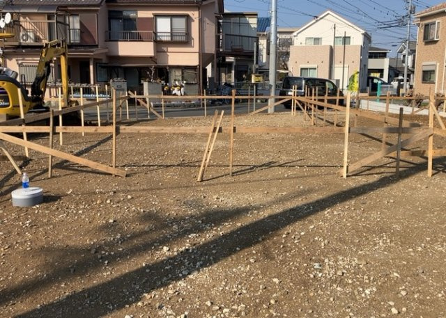 物件の詳細については、現地を見てわかること以外に、役所や法務局などで調べないとわからないことがあります。そのため、現地に行く場合は、もしこの物件を買ったらどのような生活ができるかをイメージしましょう。