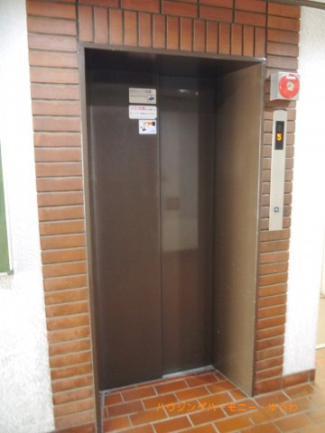 勿論エレベーターが備え付けられています。