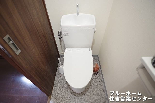 清潔感を保つ温水洗浄便座です！