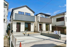 小学校徒歩5分　WIC　ZEH水準の長期優良住宅　市川市南大野2　全2棟　1号棟の外観