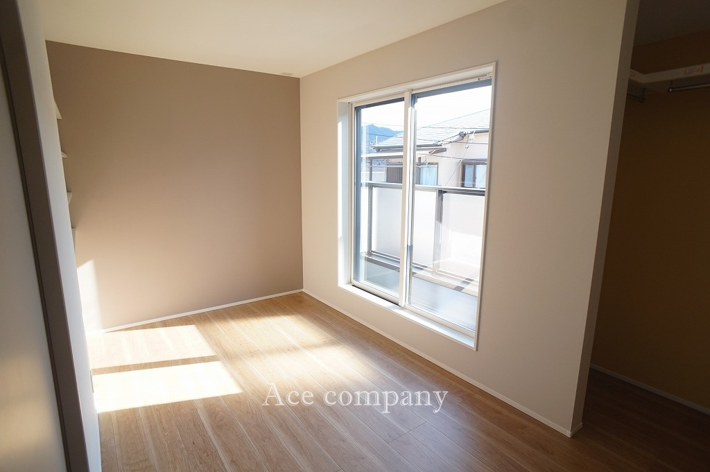 【3階：洋室6帖】バルコニーに面したお部屋です☆