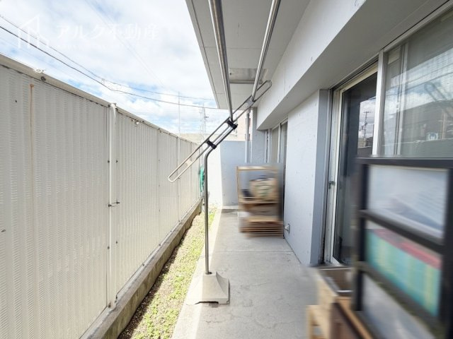 東向きのバルコニーです。