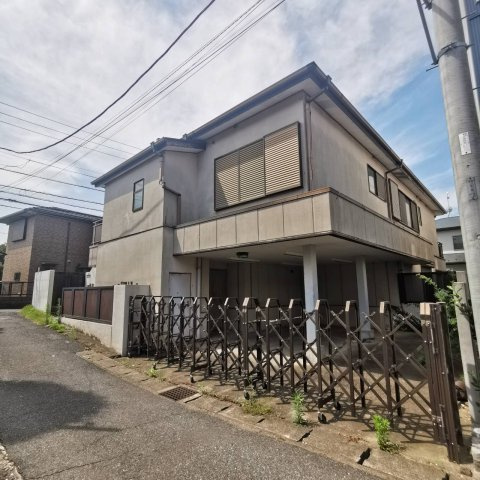 広さと静けさを兼ね備えた前面道路　