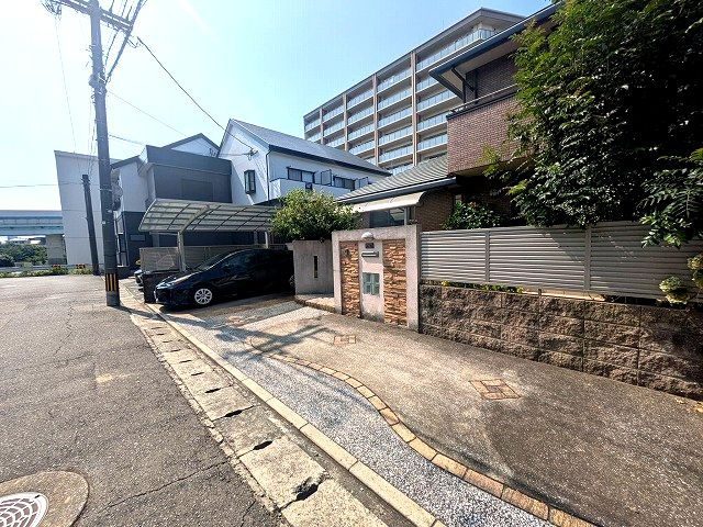 前面道路含む現地写真