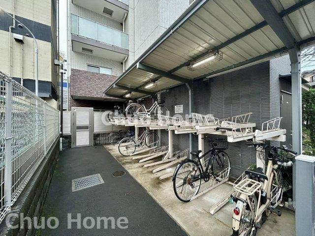 【自転車置き場】最新の空き状況や費用などの詳細は担当スタッフまでお問い合わせください。