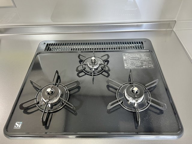 3口コンロで新品交換されておりお料理が沢山作れそうですね☆