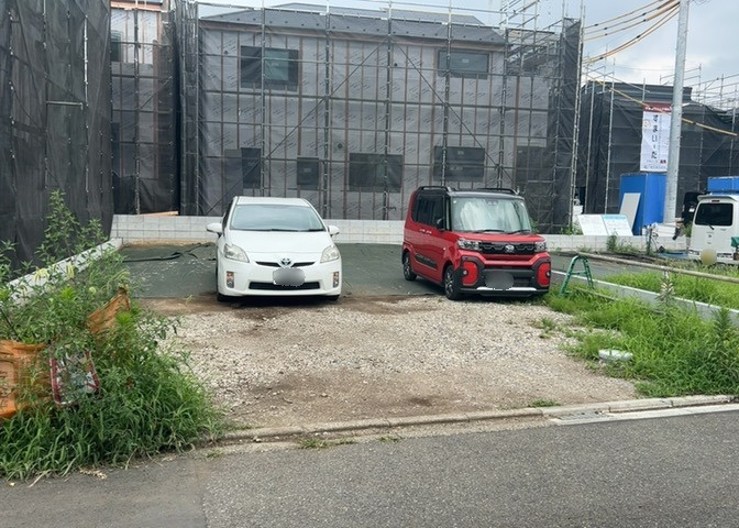 家を建てる前提で土地を探している場合、地盤の丈夫さは譲れない条件の一つです。地盤が脆弱だと追加工事が必要となります。また、過去に地盤沈下や液状化現象を起こした土地は、できるだけ避けた方がいいでしょう。