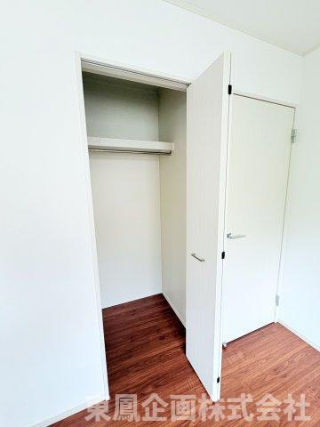 2階6帖収納