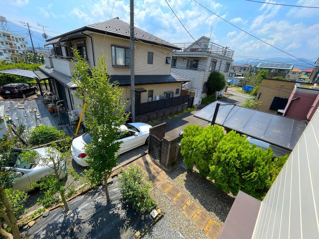 広々とした陽当たりのお庭付きです！
