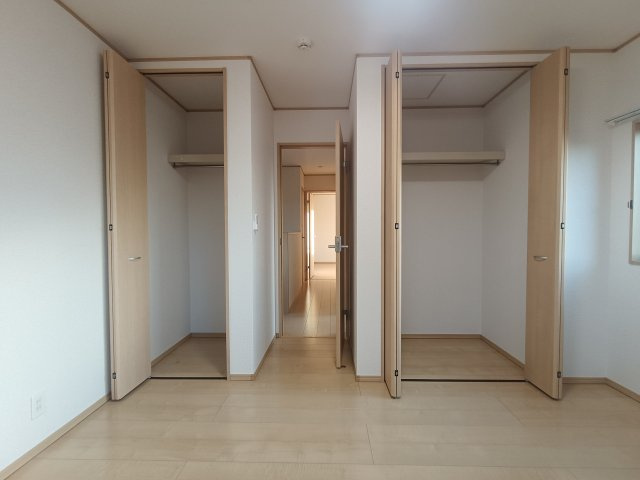 住まいの快適性を左右する収納は欲しい場所に使い勝手のよい収納を確保しています