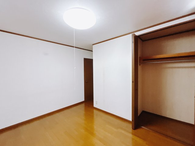 ■2階洋室｜自分の部屋を持っている子どもたちは、自分のおもちゃや勉強道具、洋服などの私物をひとつの部屋で管理できるようになります。