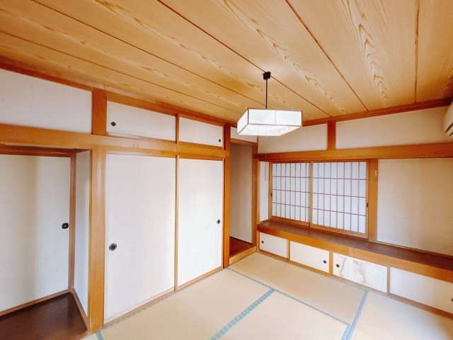 ■1階和室｜和室でしか味わえない畳ならではの香りや素材で和のやすらぎを感じてください♪休日はお子様とお昼寝するのにも最適です！